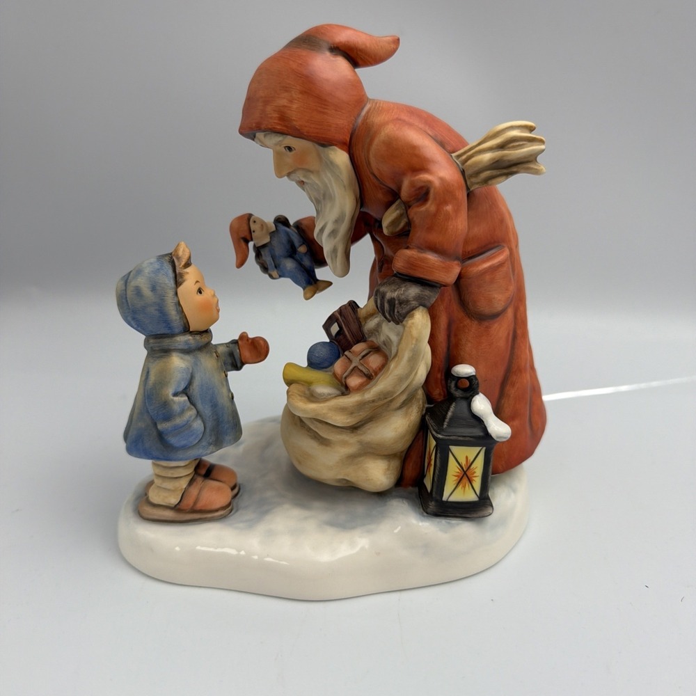 M.I.Hummel St Nicholas Day Hum 2012 Figure Limited Edition #19028 of 20,000 - Picture 2 of 8